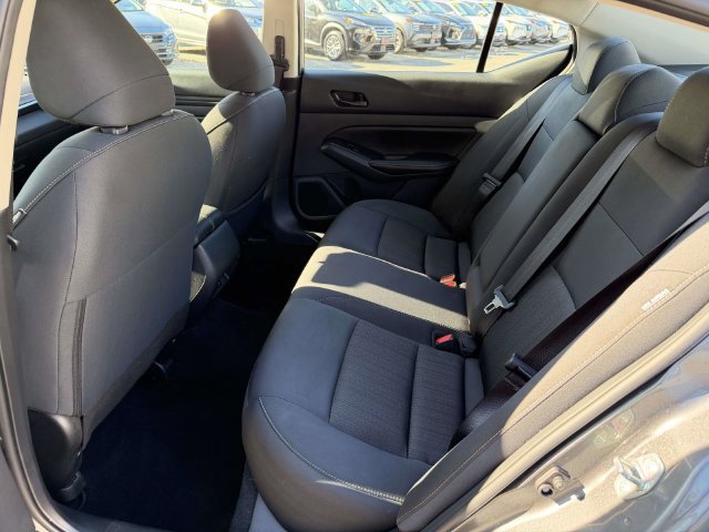 Used 2025 Nissan Altima 2.5 SV FWD image 15