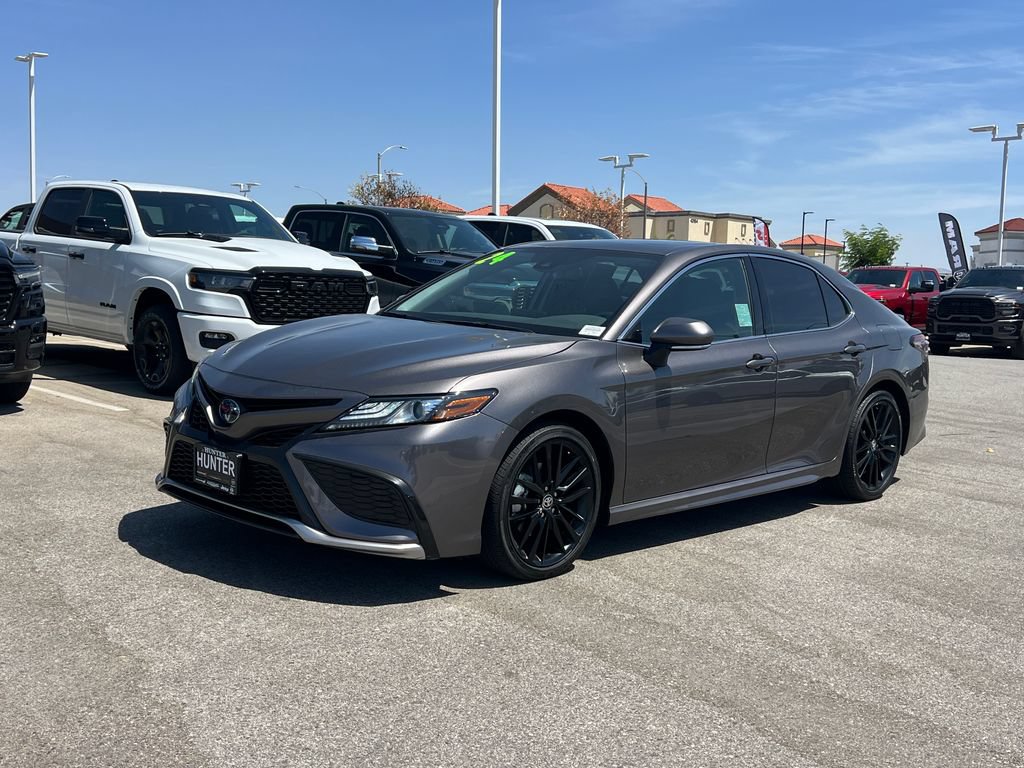 Used 2024 Toyota Camry XSE FWD image 2