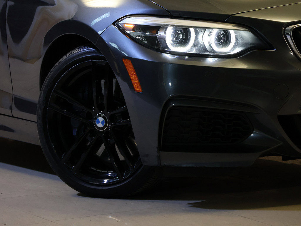 Used 2018 BMW M240i xDrive Coupe AWD/4WD image 3