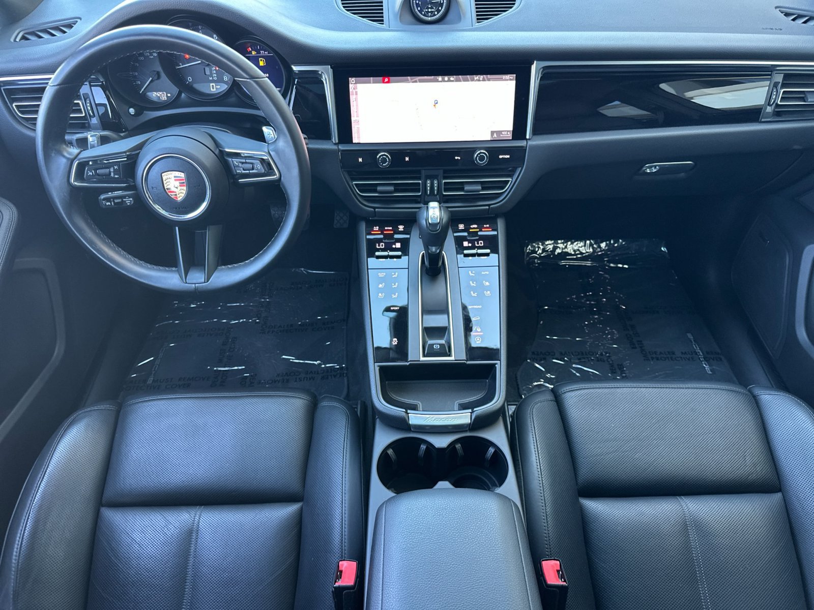 Certified 2024 Porsche Macan AWD/4WD image 7
