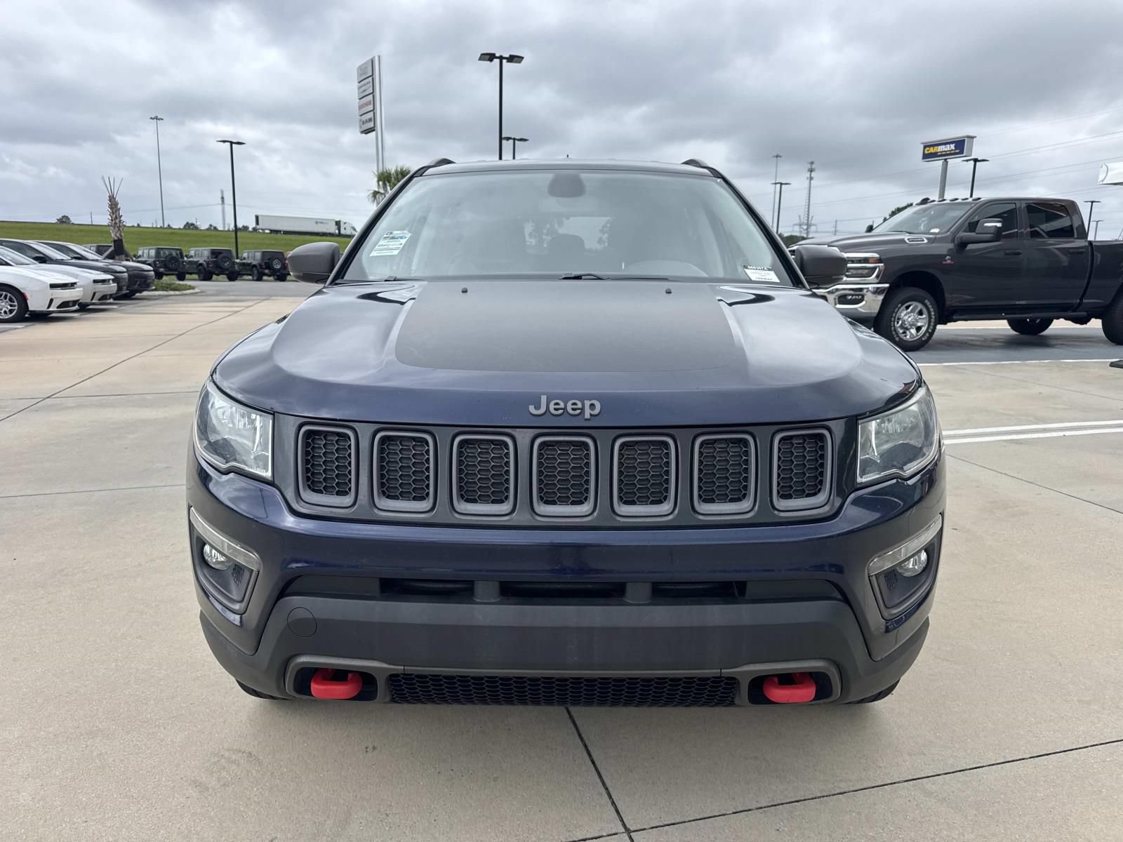 Used 2019 Jeep Compass Trailhawk AWD/4WD image 2