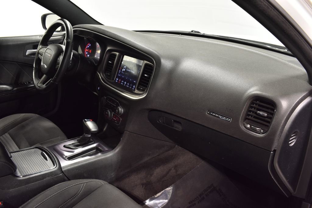 Used 2018 Dodge Charger GT w/ Blacktop Package image 32