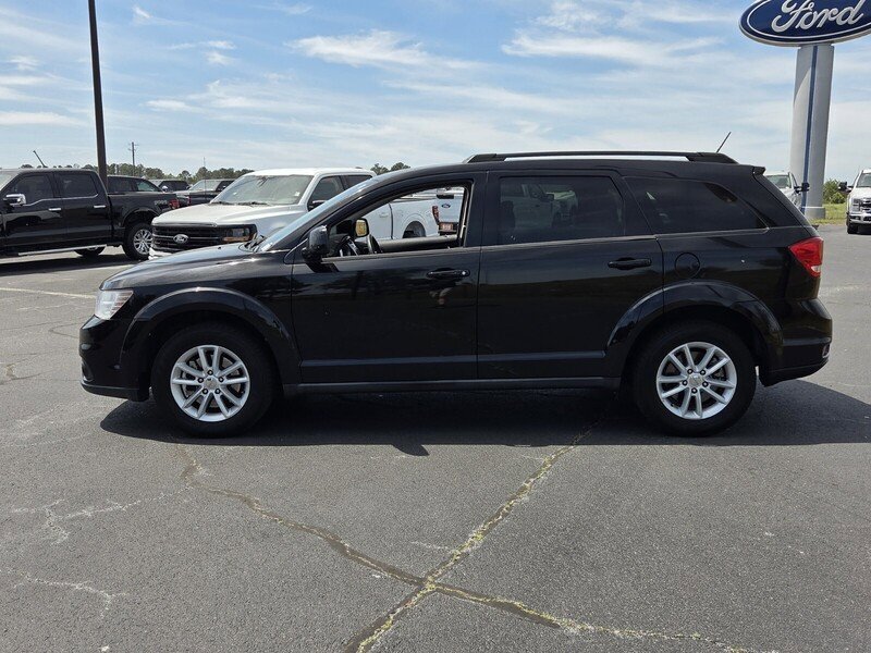 Used 2014 Dodge Journey SXT w/ Flexible Seating Group FWD image 4