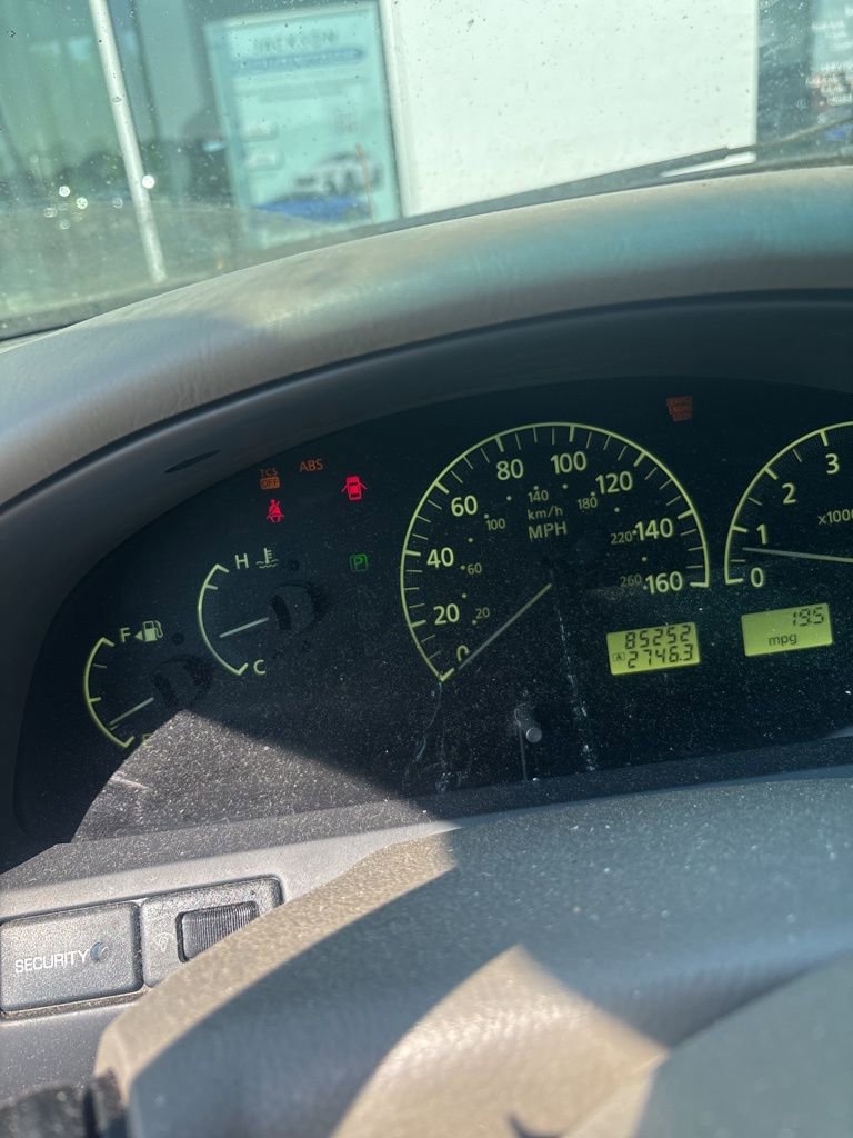 Used 2002 INFINITI I35 FWD image 3