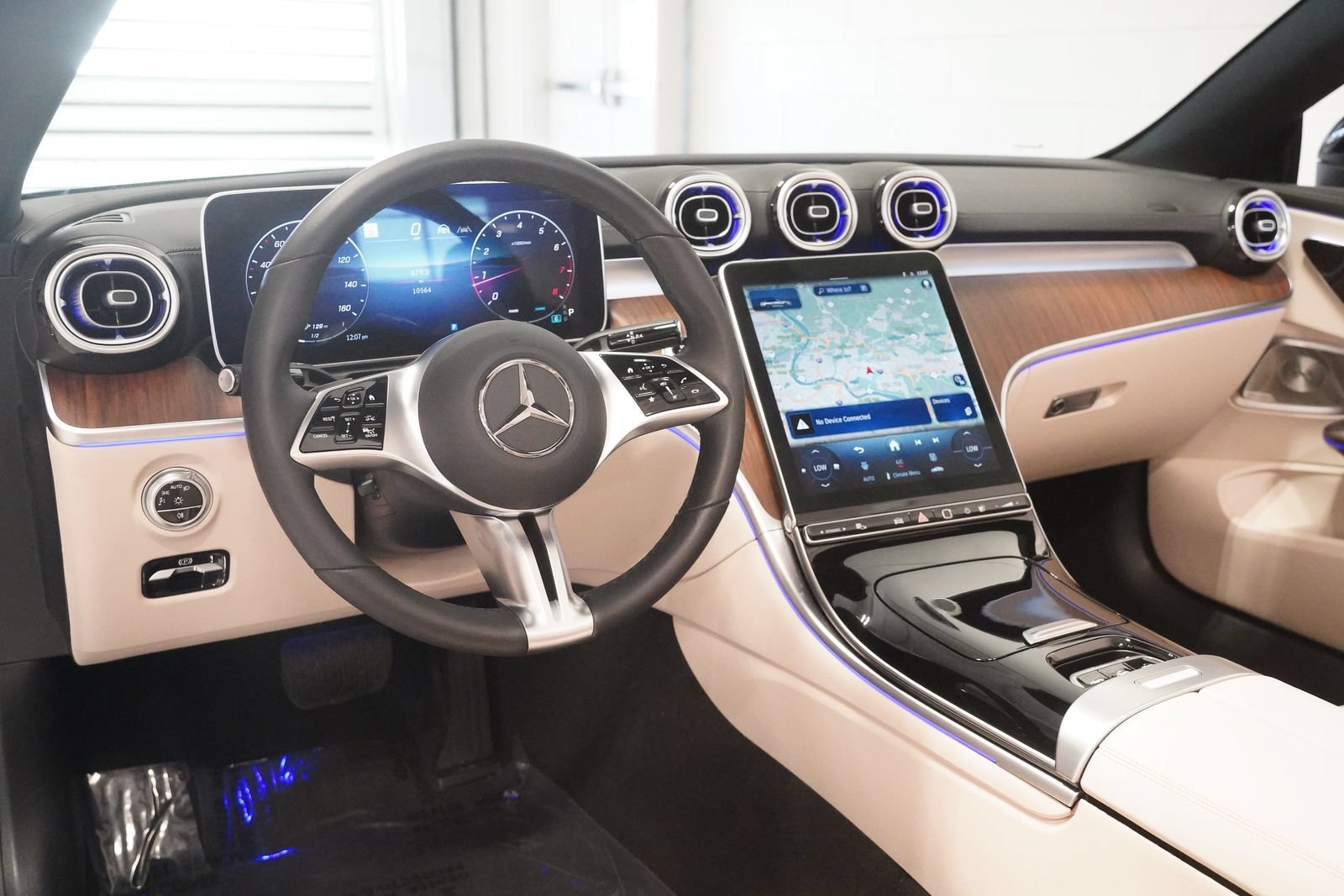 Certified 2024 Mercedes-Benz CLE 300 4MATIC Cabriolet image 17