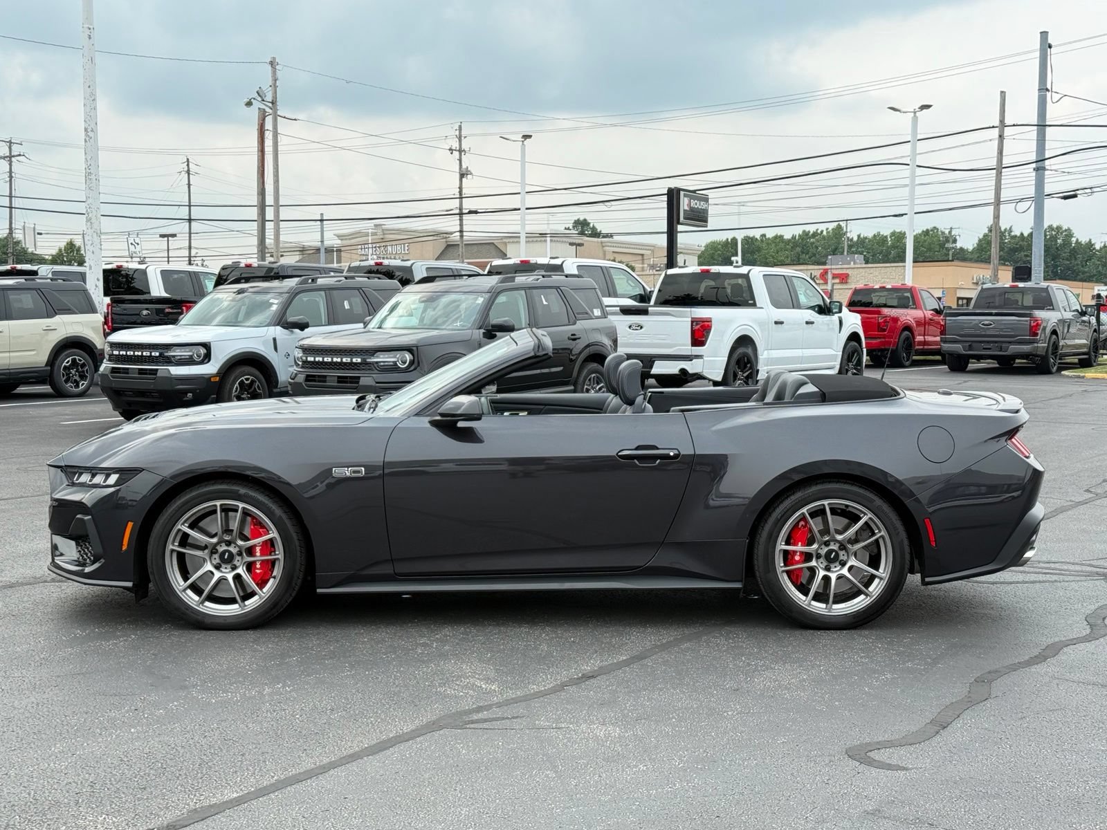Used 2024 Ford Mustang GT Premium RWD image 7