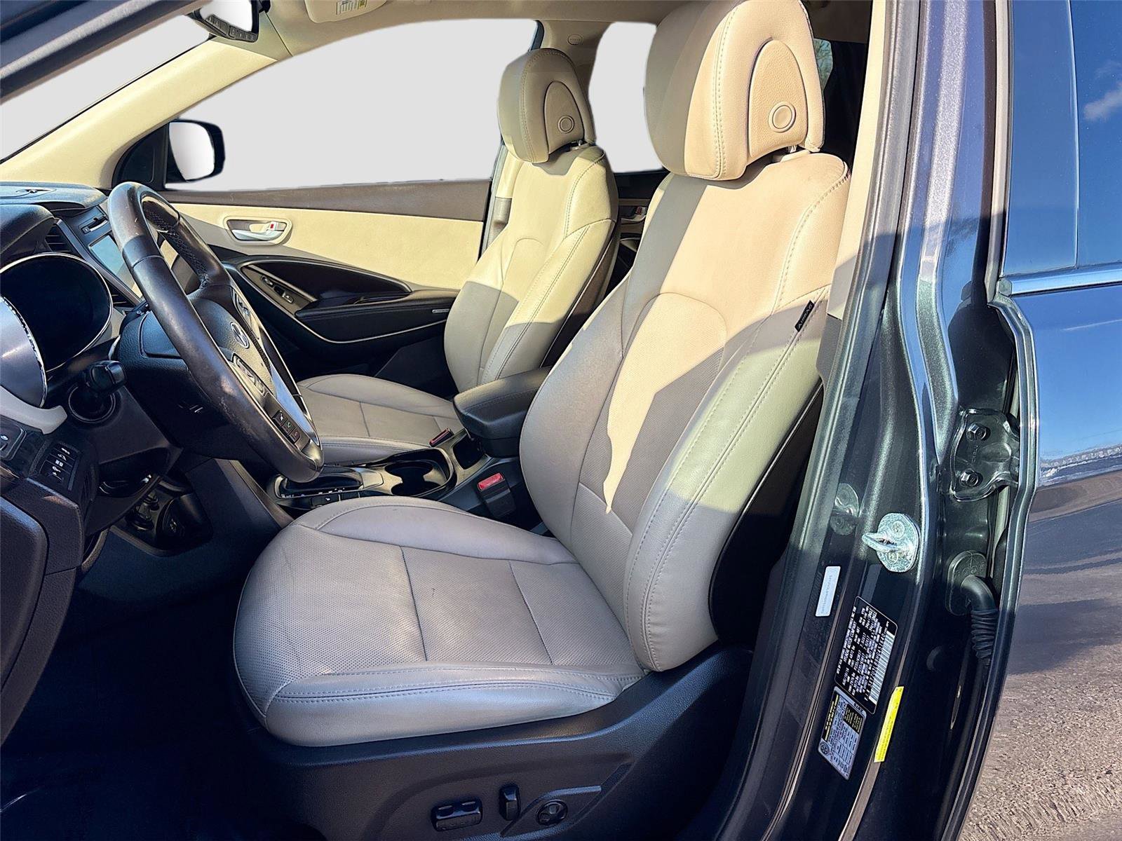 Used 2017 Hyundai Santa Fe Sport image 20