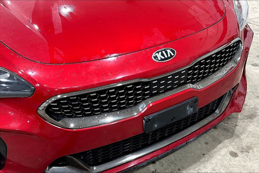 Used 2018 Kia Stinger GT2 AWD/4WD image 27