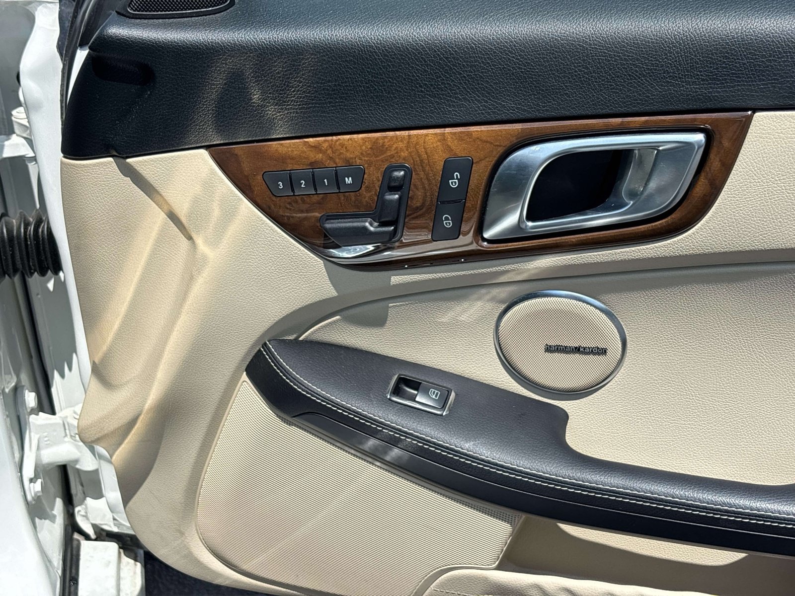 Used 2014 Mercedes-Benz SLK 250 image 16