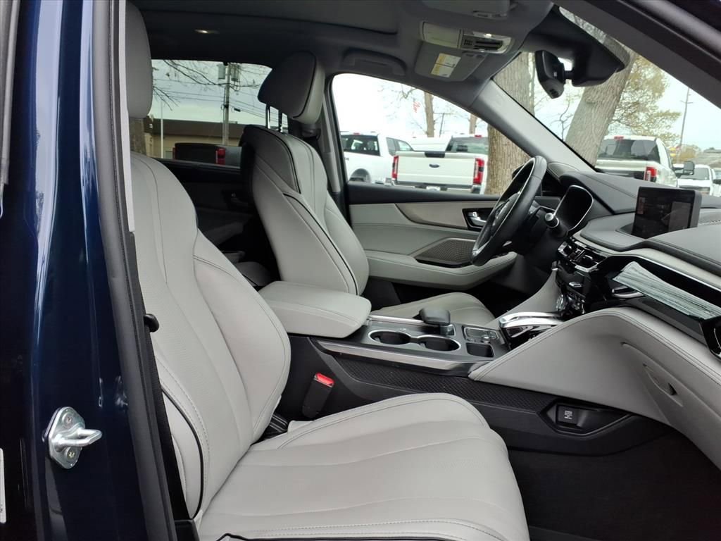 Used 2023 Acura MDX SH-AWD w/ Advance Package image 10