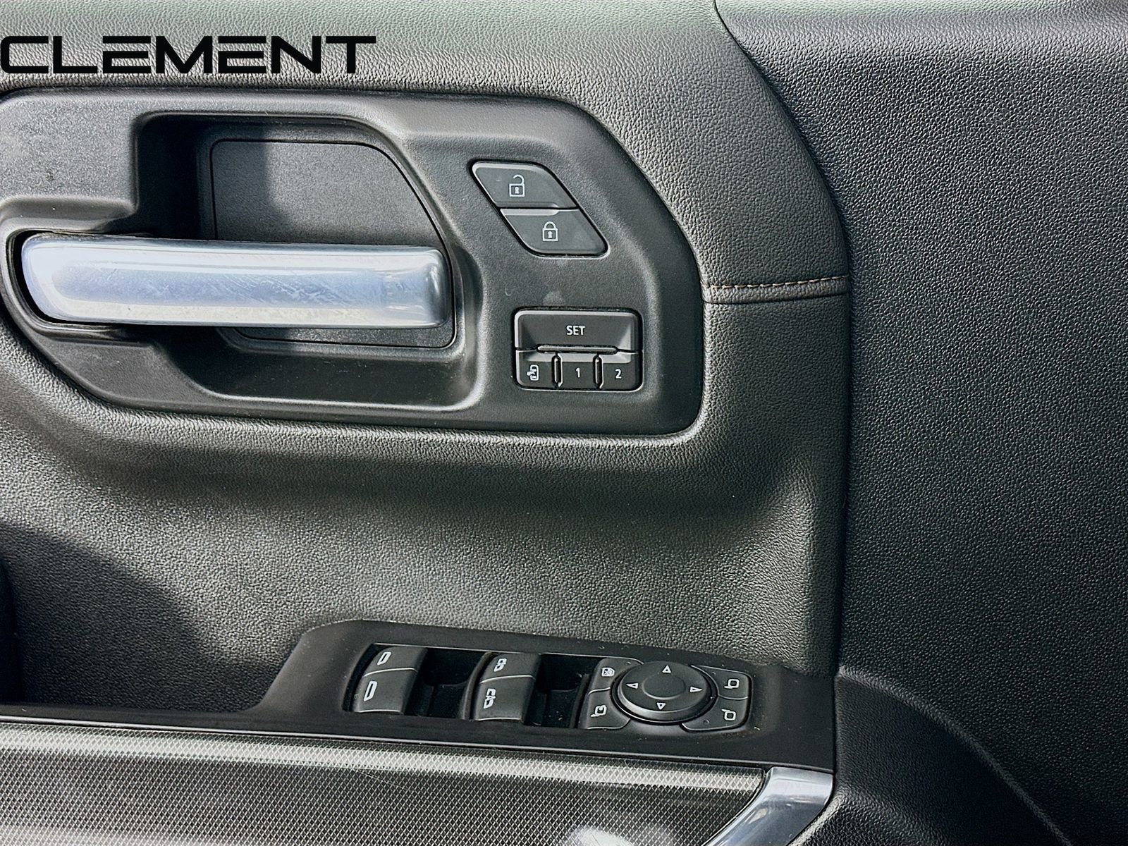 Used 2020 GMC Sierra 1500 AT4 image 24