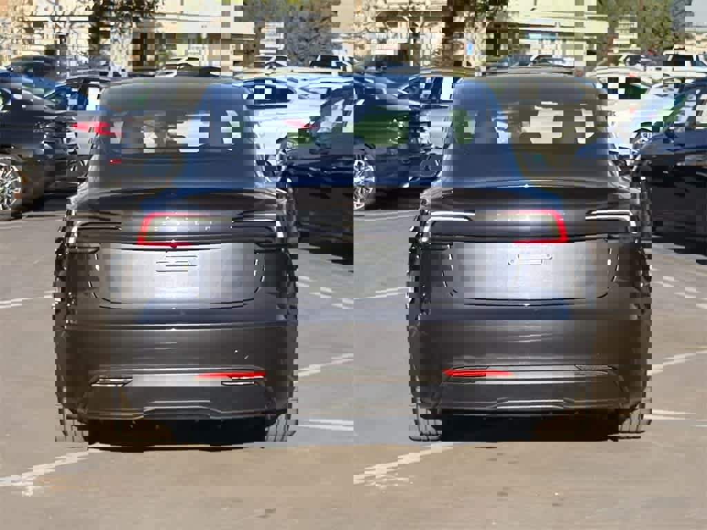 Used 2024 Tesla Model 3 Standard Range image 5