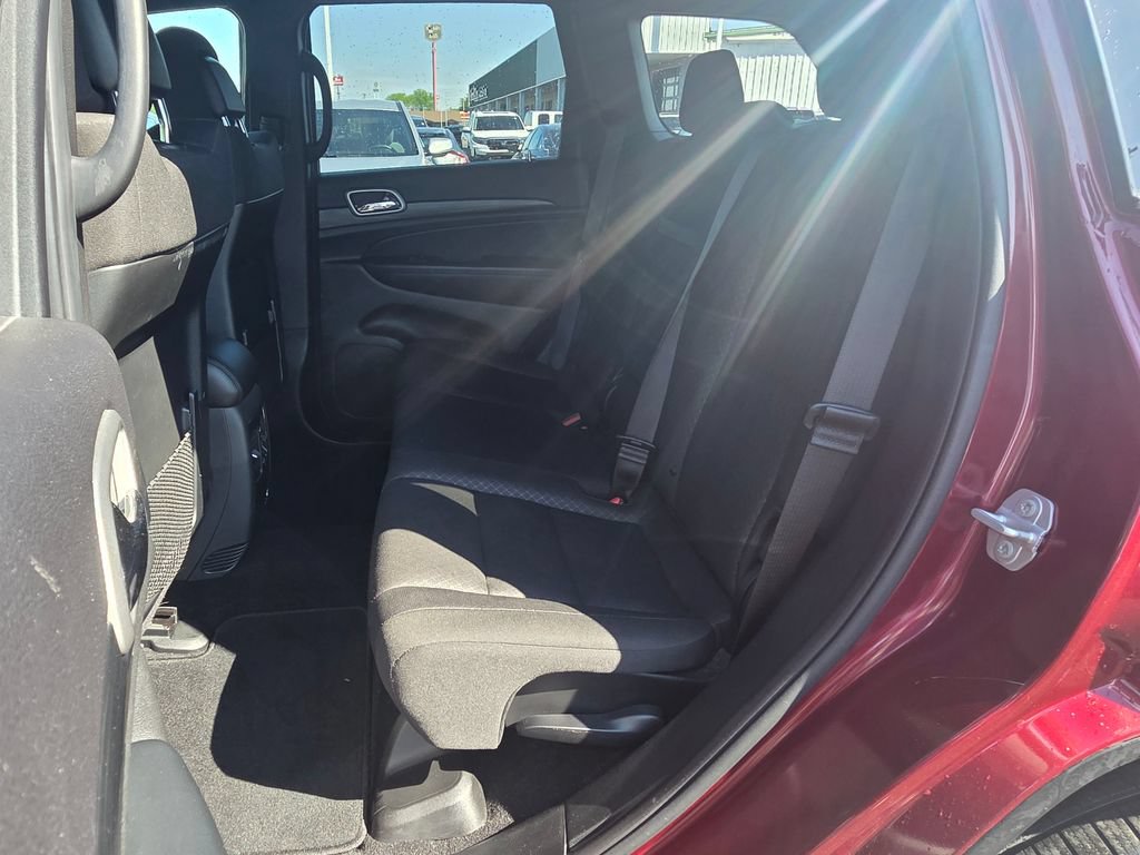 Used 2020 Jeep Grand Cherokee Laredo AWD/4WD image 10