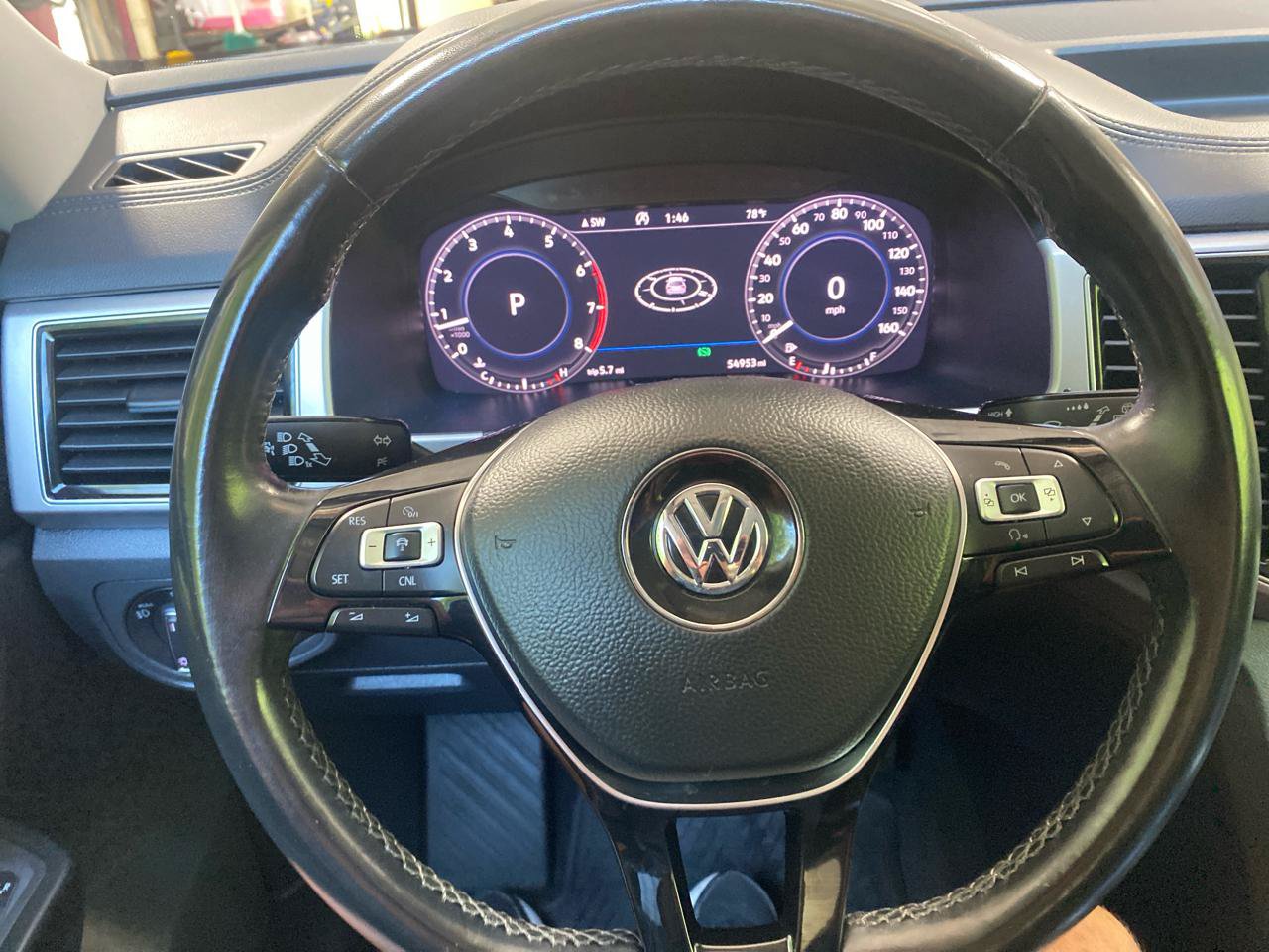 Used 2018 Volkswagen Atlas SEL Premium AWD/4WD image 14