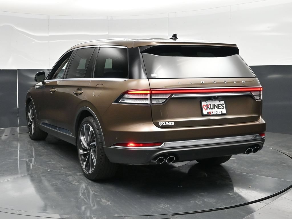 Used 2022 Lincoln Aviator Reserve w/ Equipment Group 201A AWD/4WD image 11