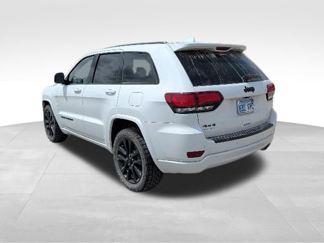 Used 2019 Jeep Grand Cherokee Altitude AWD/4WD image 5