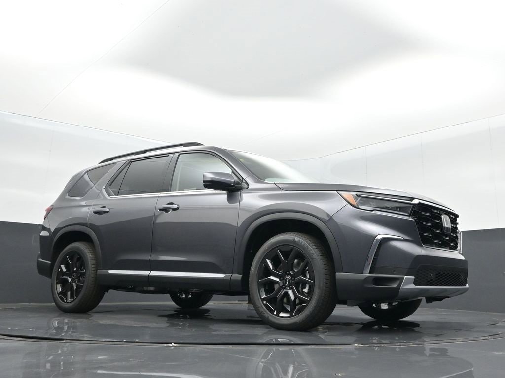 New 2025 Honda Pilot Touring image 26