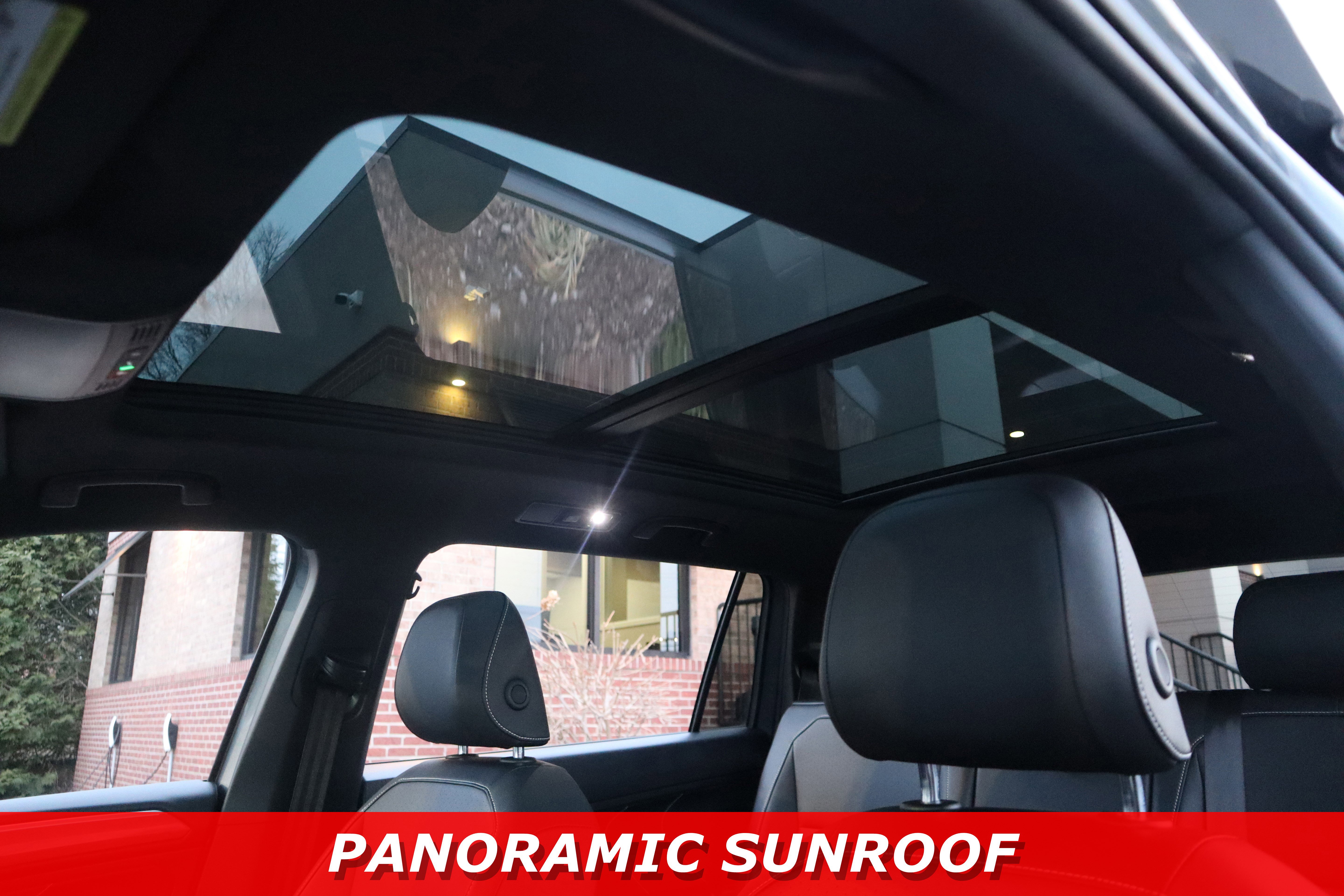 Used 2023 Volkswagen Tiguan SE R-Line image 24