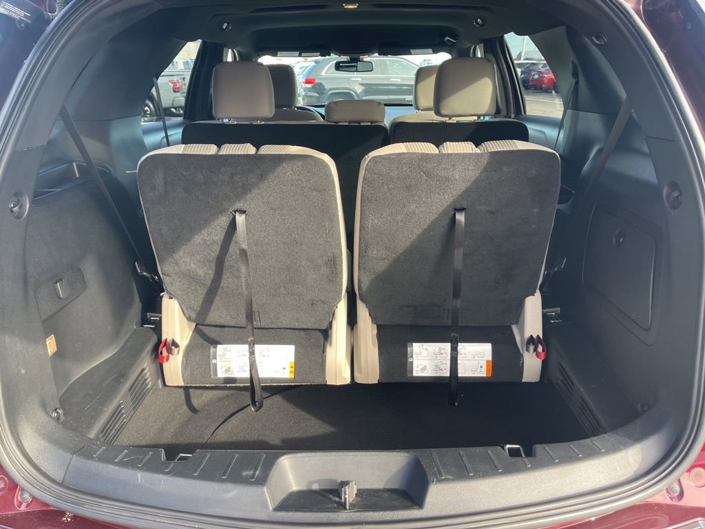 Used 2018 Ford Explorer XLT w/ Equipment Group 201A image 12