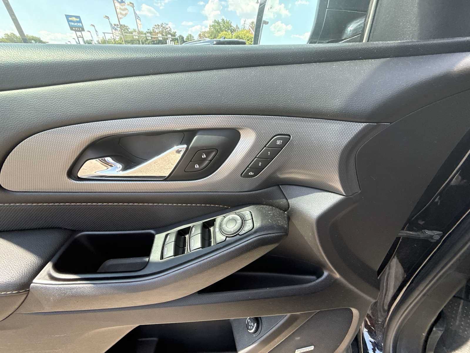 Certified 2020 Chevrolet Traverse Premier w/ LPO, Floor Liner Package AWD/4WD image 24