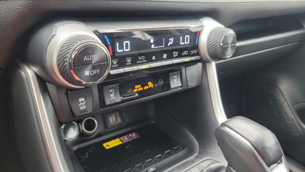 Certified 2024 Toyota RAV4 XLE Premium w/ Weather Package AWD/4WD image 19