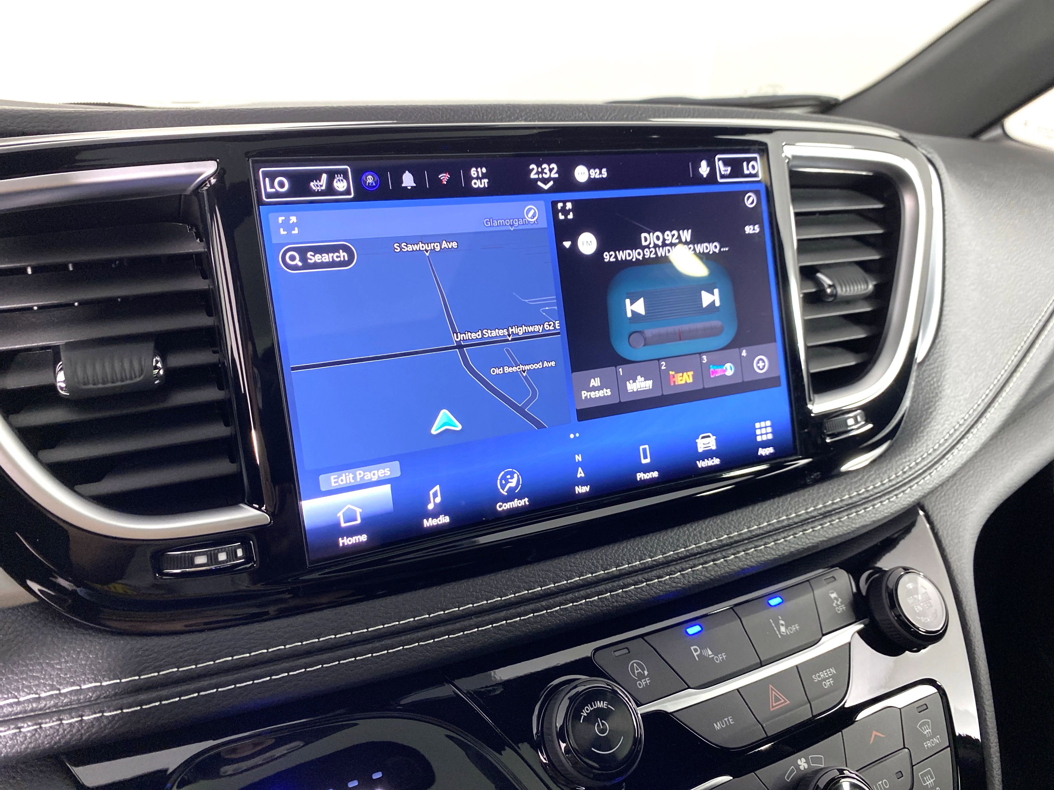 New 2026 Chrysler Pacifica Limited w/ S Appearance Package image 27