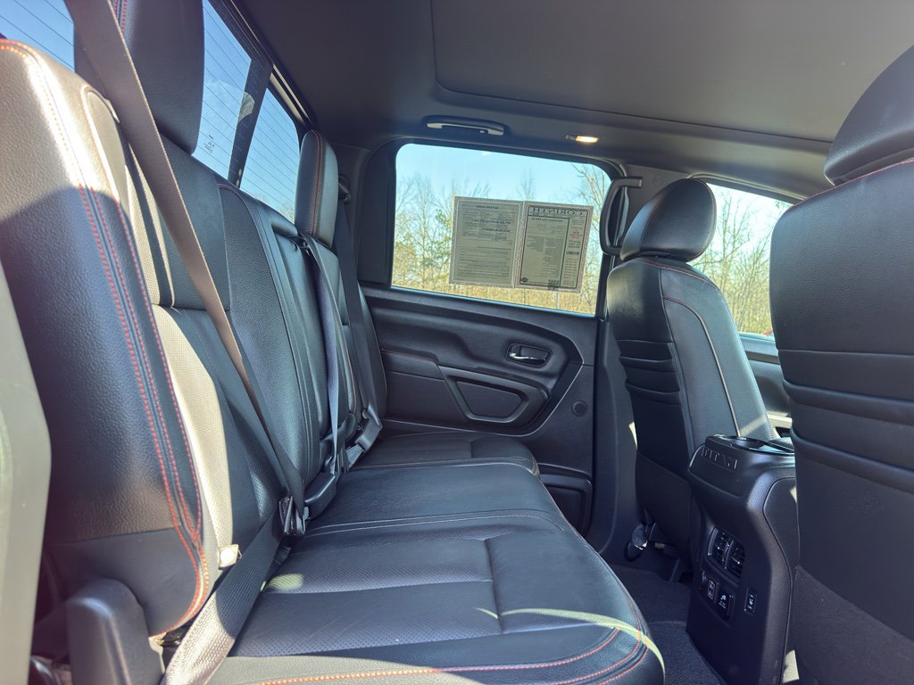 Used 2020 Nissan Titan PRO-4X w/ Pro-4x Convenience Package image 17