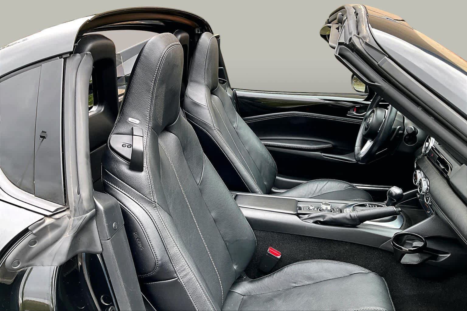 Used 2020 MAZDA MX-5 Miata RF Grand Touring RWD image 8