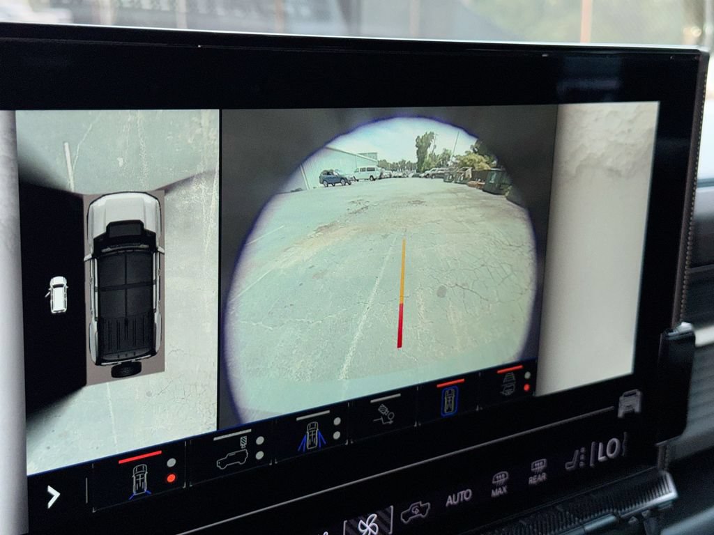 Used 2024 GMC Hummer EV 3X AWD/4WD image 28