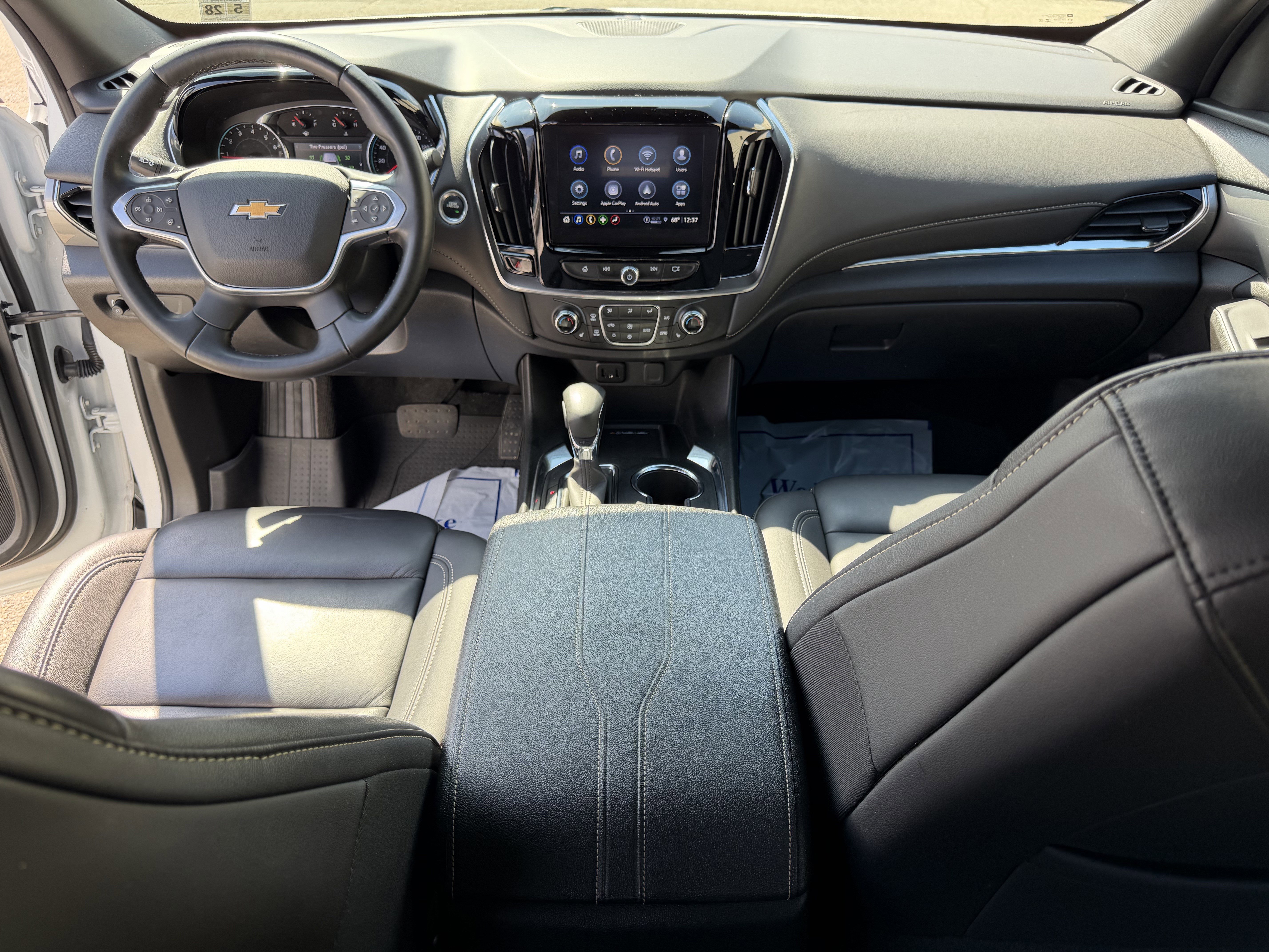 Used 2023 Chevrolet Traverse LT w/ LPO, Floor Liner Package AWD/4WD image 17