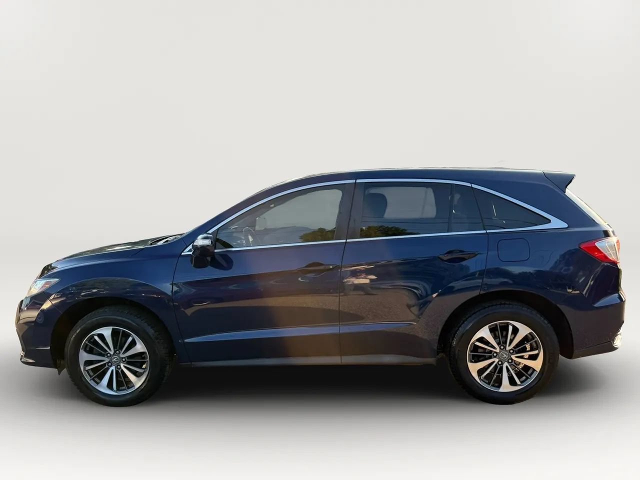 Used 2017 Acura RDX w/ Advance Package AWD/4WD image 6