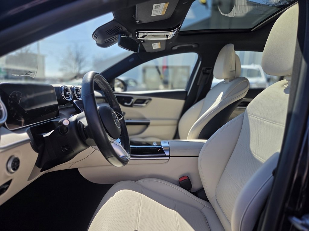 Used 2022 Mercedes-Benz C 300 4MATIC Sedan w/ Pinnacle Trim Package image 18