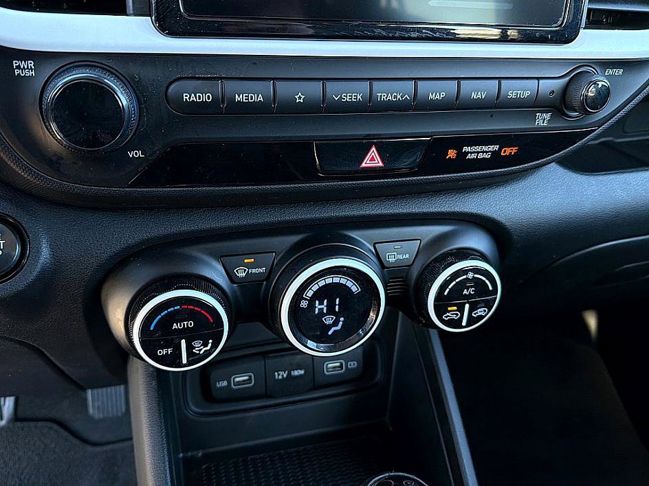 Used 2022 Hyundai Venue Limited w/ Cargo Package image 14