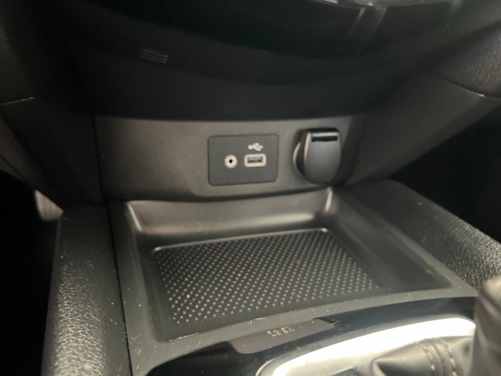 Used 2022 Nissan Rogue Sport SV AWD/4WD image 57
