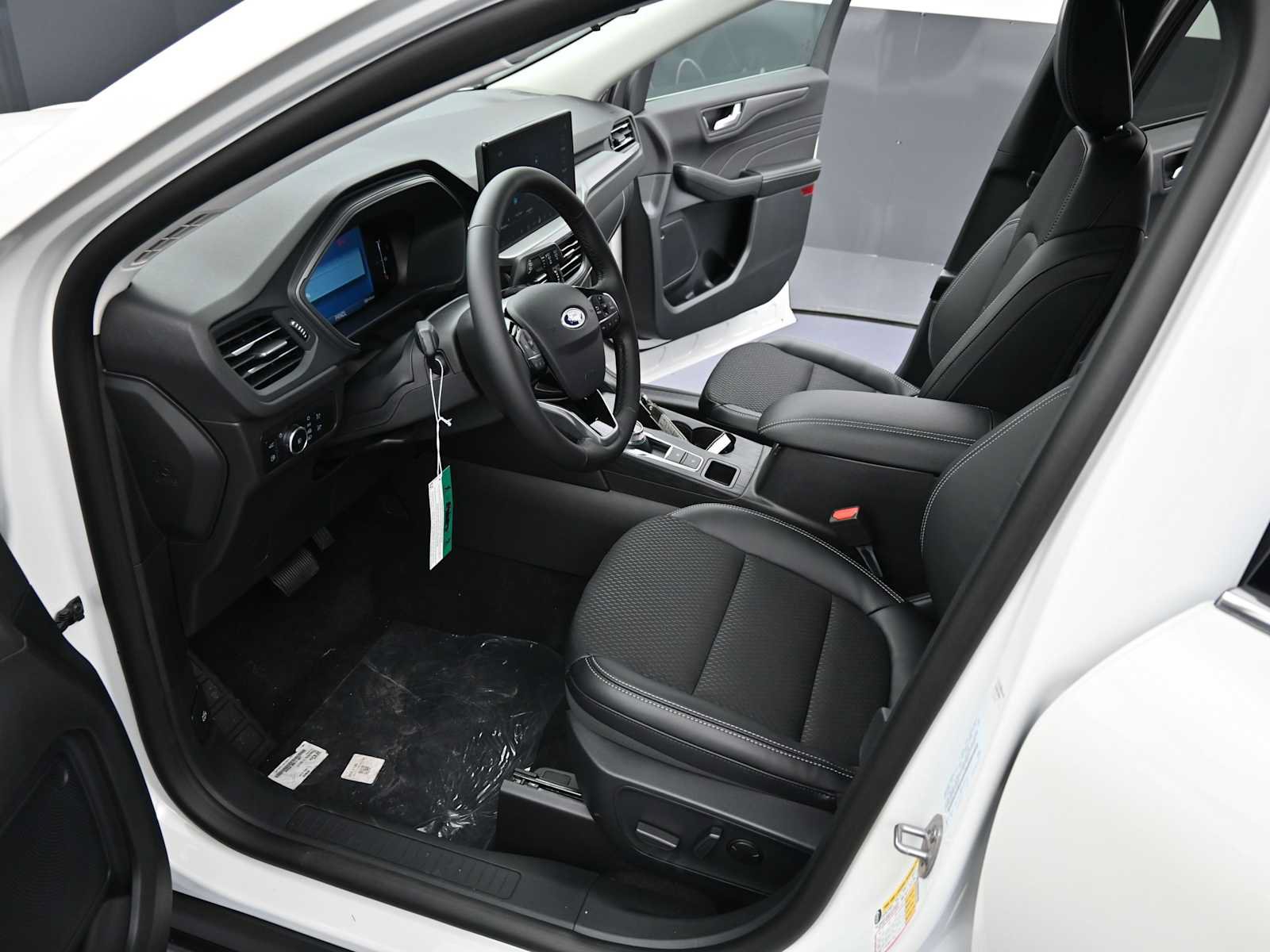 New 2025 Ford Escape SE FWD image 20
