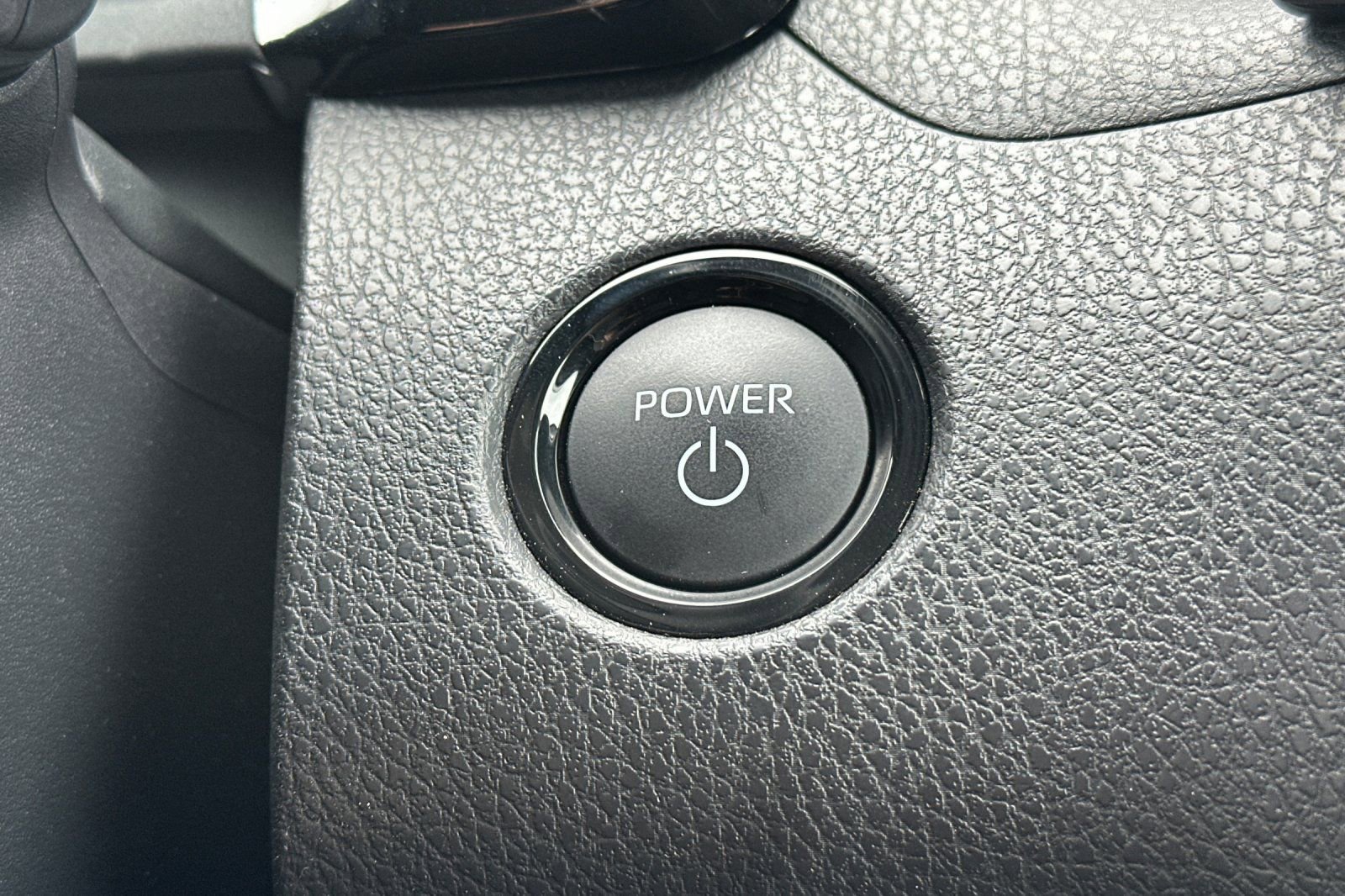 Used 2025 Toyota Camry LE image 23