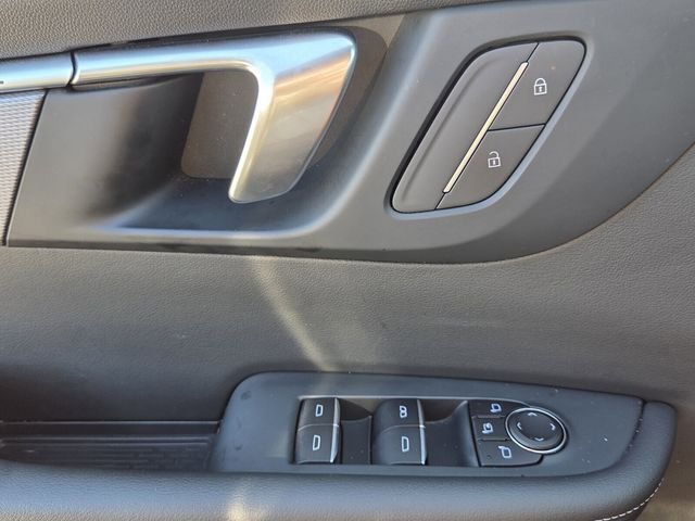 Used 2025 Buick Enclave Sport Touring AWD/4WD image 19
