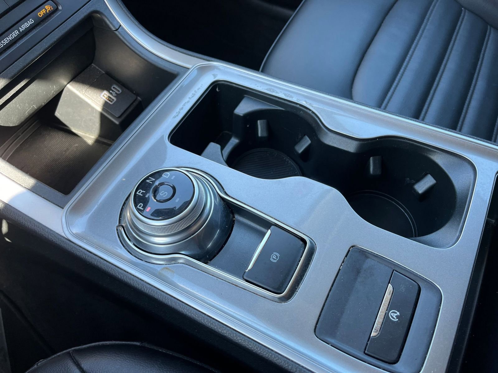 Used 2024 Ford Edge SEL image 41