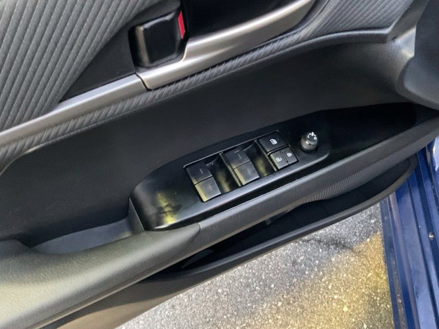 Used 2025 Toyota Camry SE FWD image 10