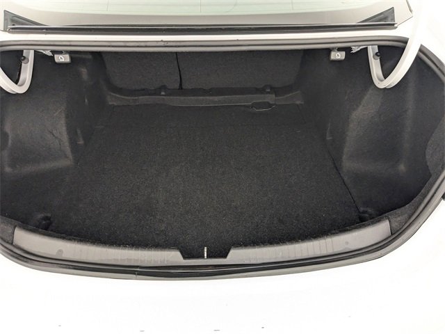 Used 2024 Chevrolet Malibu LT image 28