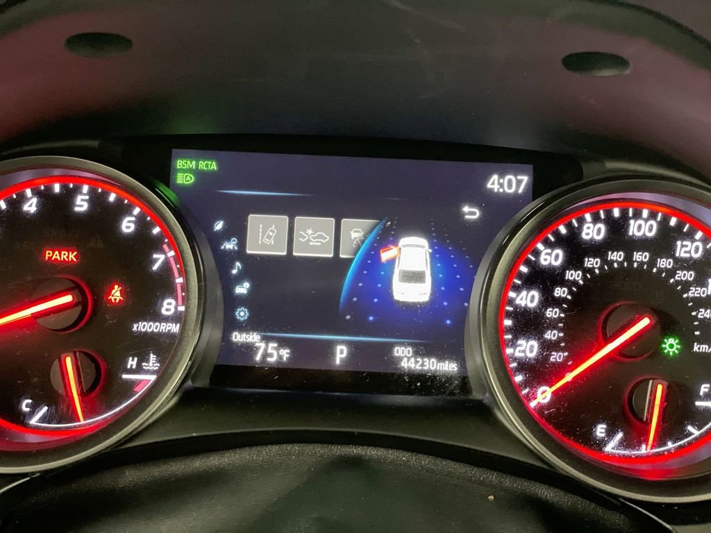 Used 2023 Toyota Camry XSE image 12