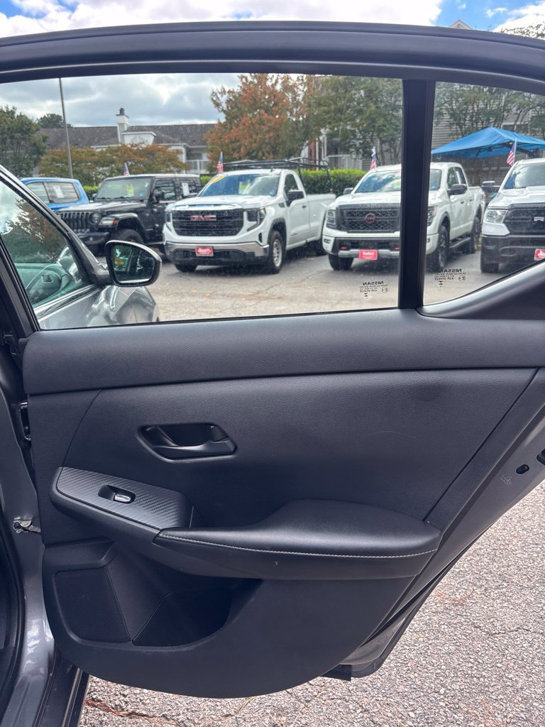 Used 2024 Nissan Sentra SV FWD image 29