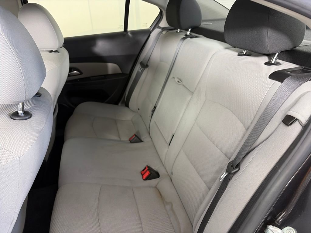 Used 2014 Chevrolet Cruze LT image 13
