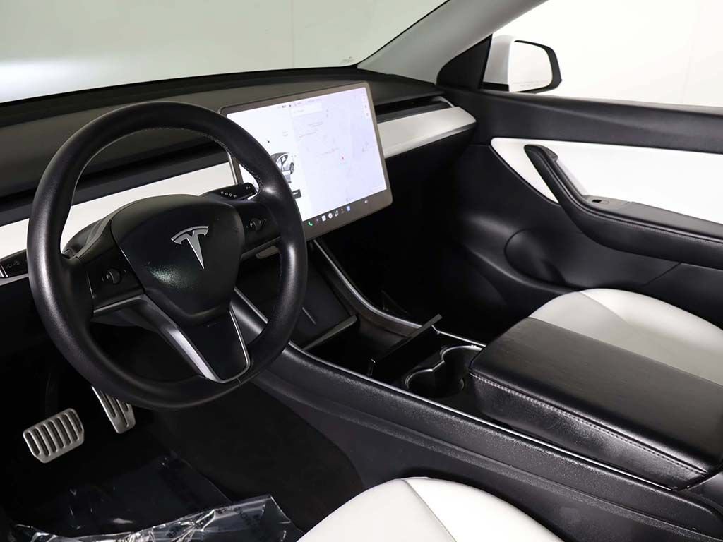 Used 2020 Tesla Model Y Long Range AWD/4WD image 26