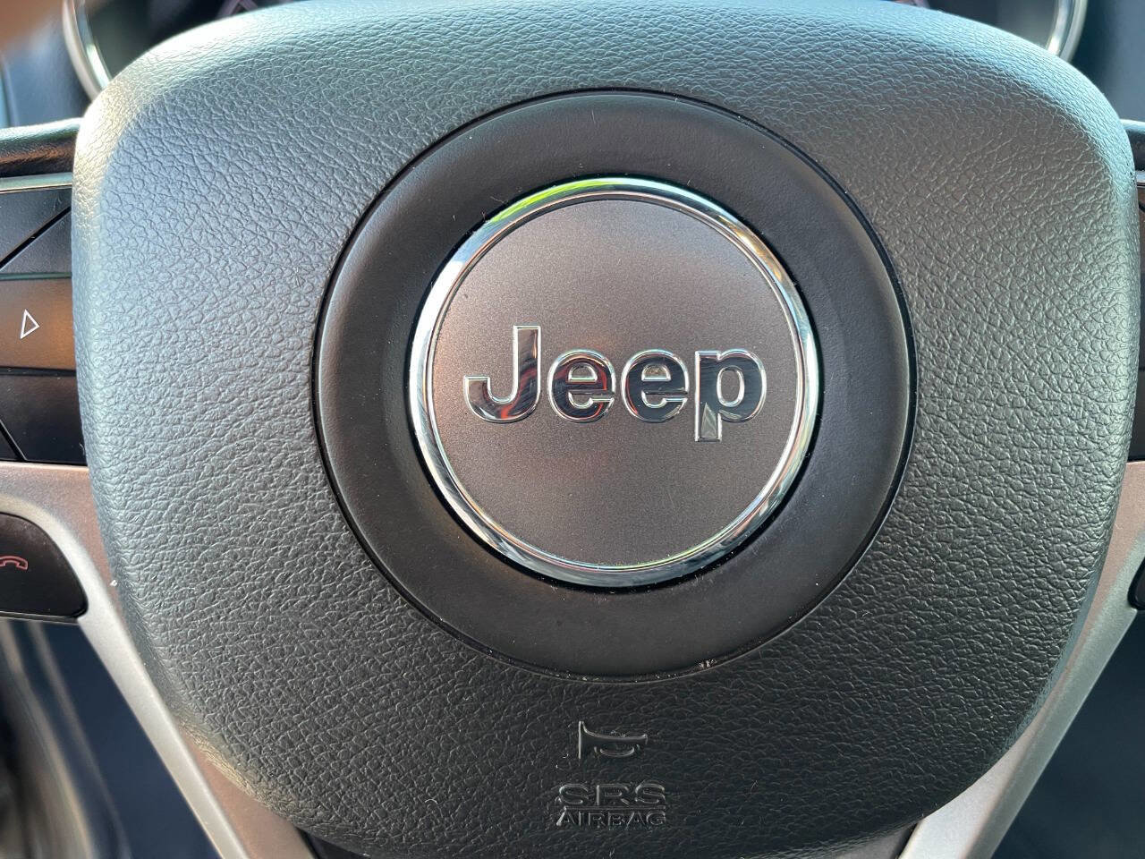 Used 2020 Jeep Grand Cherokee Limited AWD/4WD image 19