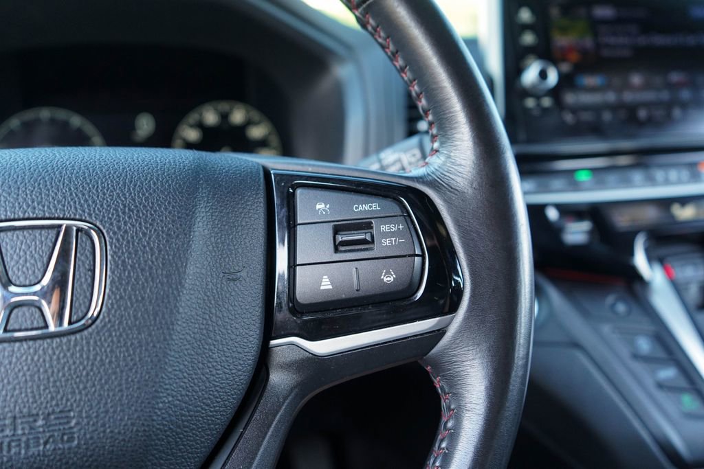 Used 2025 Honda Odyssey Sport-L image 31