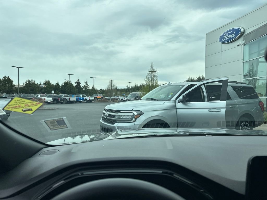 Used 2025 Ford Escape ST-Line AWD/4WD image 13