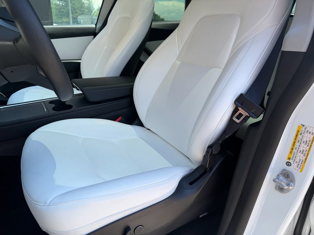 Used 2022 Tesla Model Y Performance AWD/4WD image 29