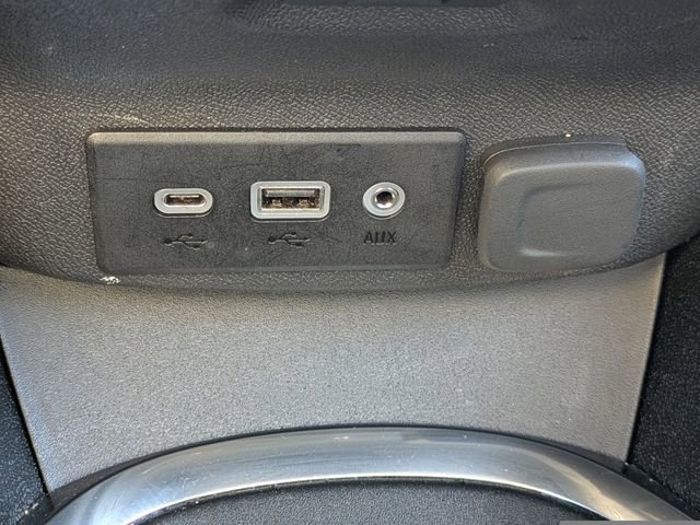 Used 2025 Chevrolet Malibu LT image 22