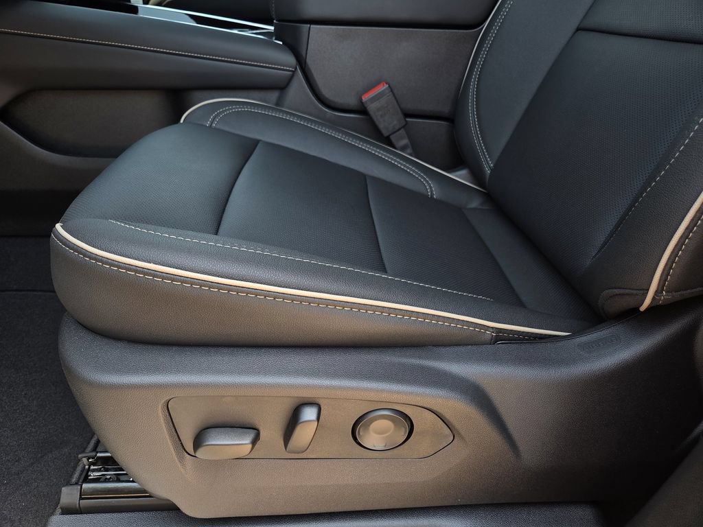 New 2026 Chevrolet Tahoe Premier RWD image 19
